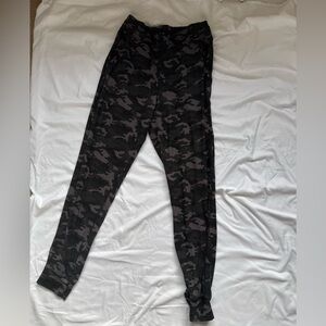 Fabletics Camo Joggers- Like New